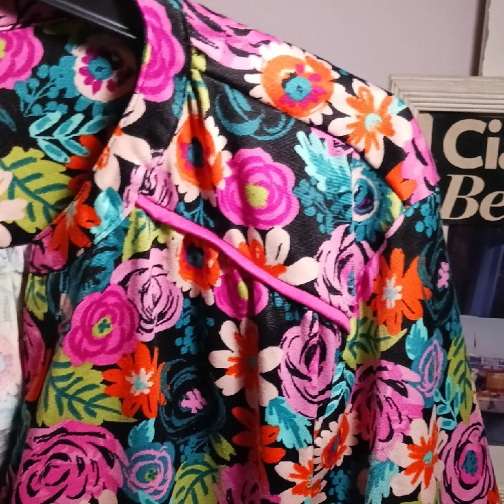 Gorgeous! Cuddl Duds Multicolor Flower Design Pajama Short Set XL 💐🌺🌷🪻🌼 - Picture 3 of 14